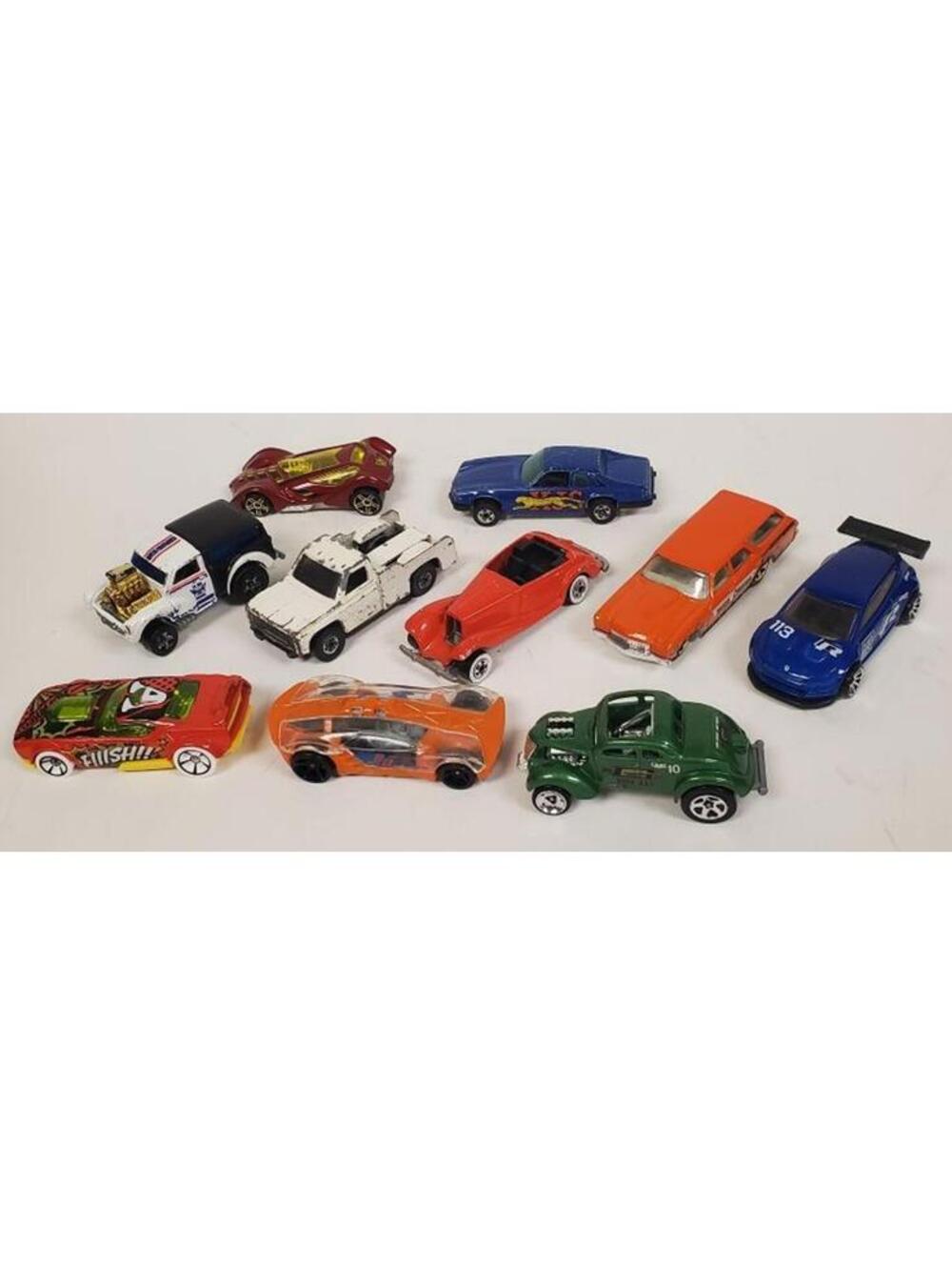 Vintage Hot Wheels Die Cast Cars & Trucks Lot of 10 PCS Malaysia